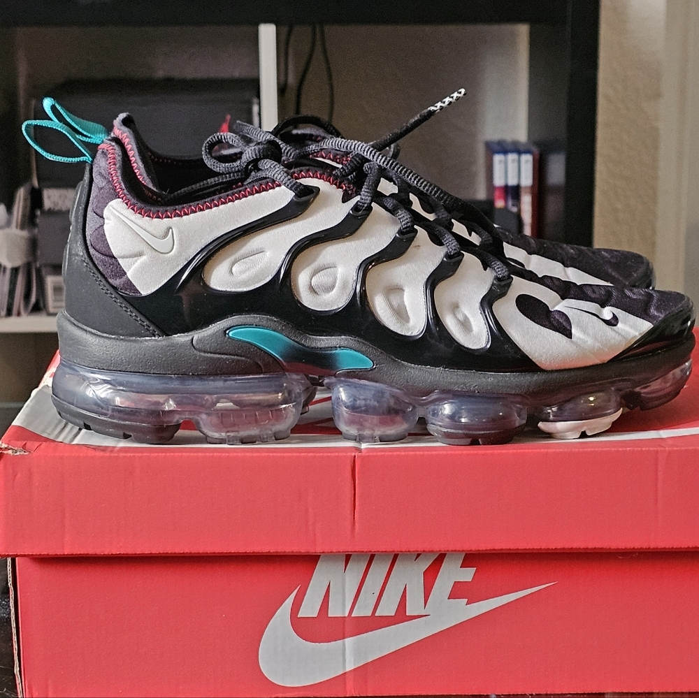 Size 9 Nike Vapormax Plus X Kenn Griffey Spiderman Catch Collaboration